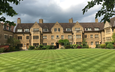 Small bellerbys campus